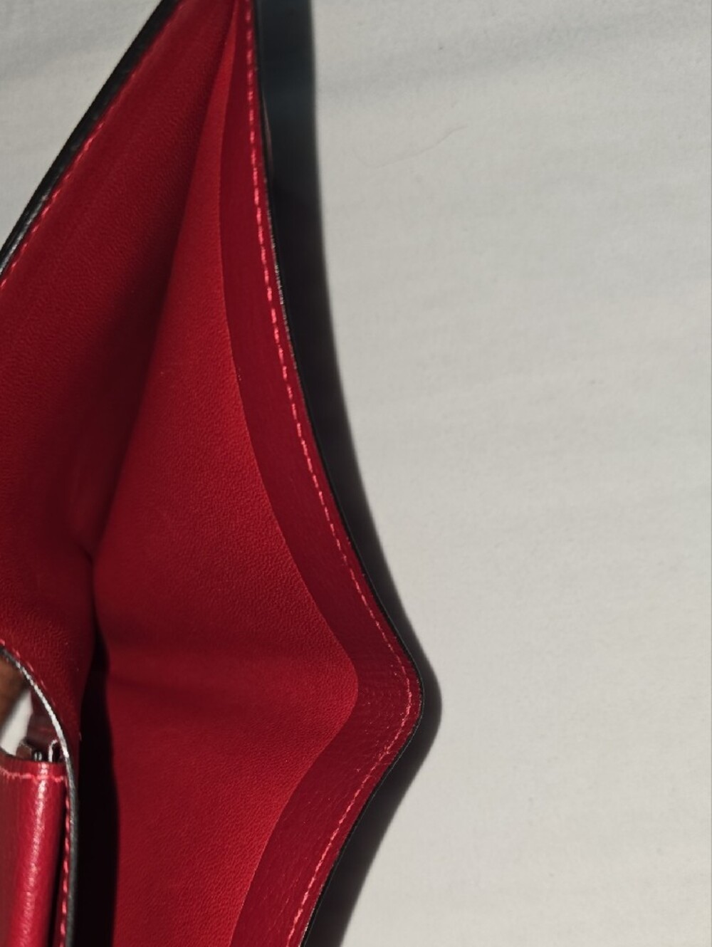 Hermes Red Compact Leather BiFold Wallet - Picture 10 of 10